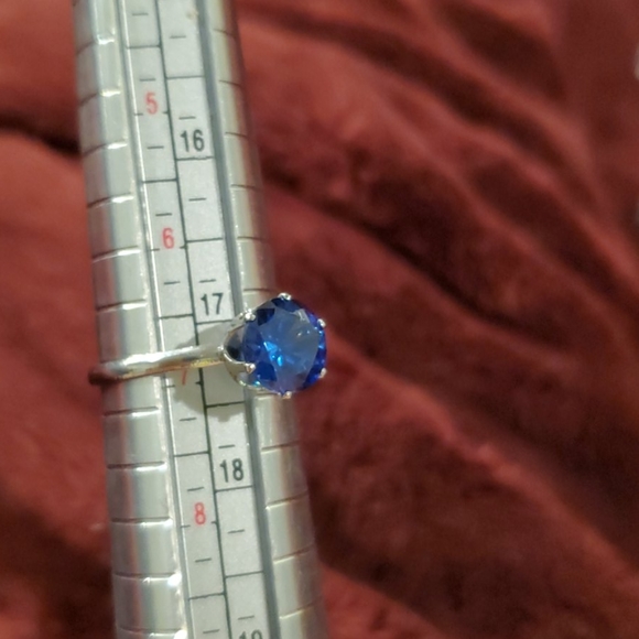 1.2 Carat AAA zirconia sapphire birthstone ring - Picture 5 of 5